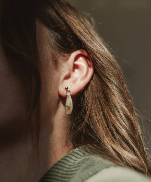 - imageBoucle d&rsquo;oreilles – Goutte Porcelaine